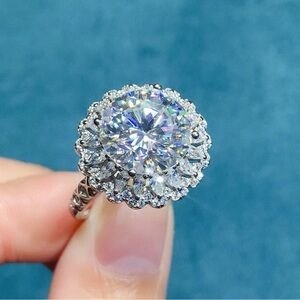 5CT Certified Moissanite Excellent Cut Blossom Engagement Ring Size 6.5